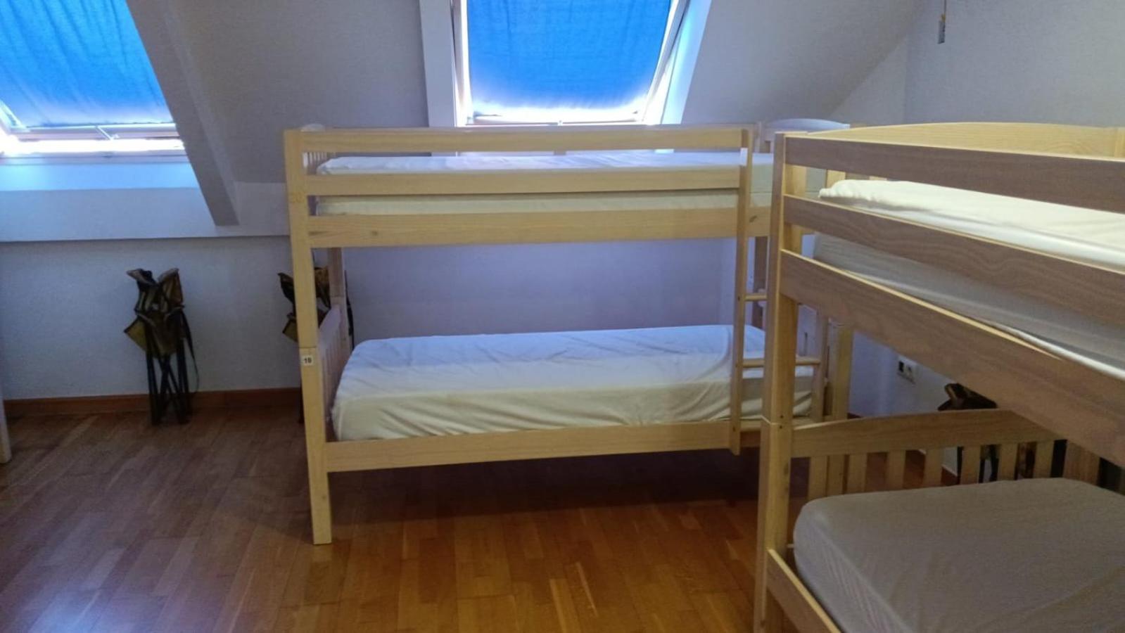 Albergue -Wifi- O Apartamento -No Wifi- Camino Santiago Porrino - En Pleno Centro - City Centre Kültér fotó